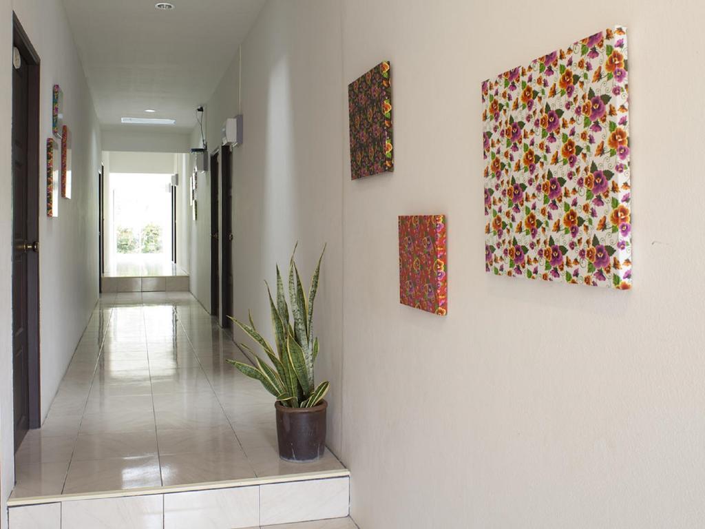 Les Fleurs House Bed & Breakfast Khao Lak Exterior photo